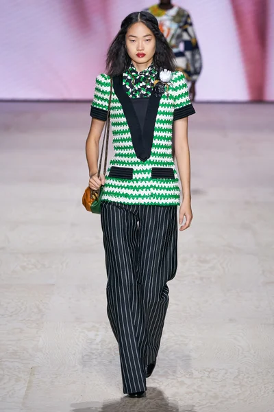 Look 12